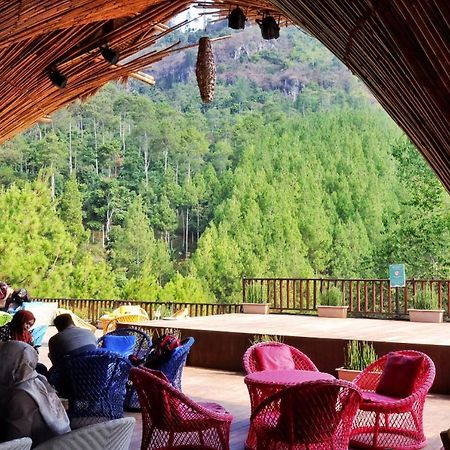 The Lodge Maribaya Cikareumbi Εξωτερικό φωτογραφία