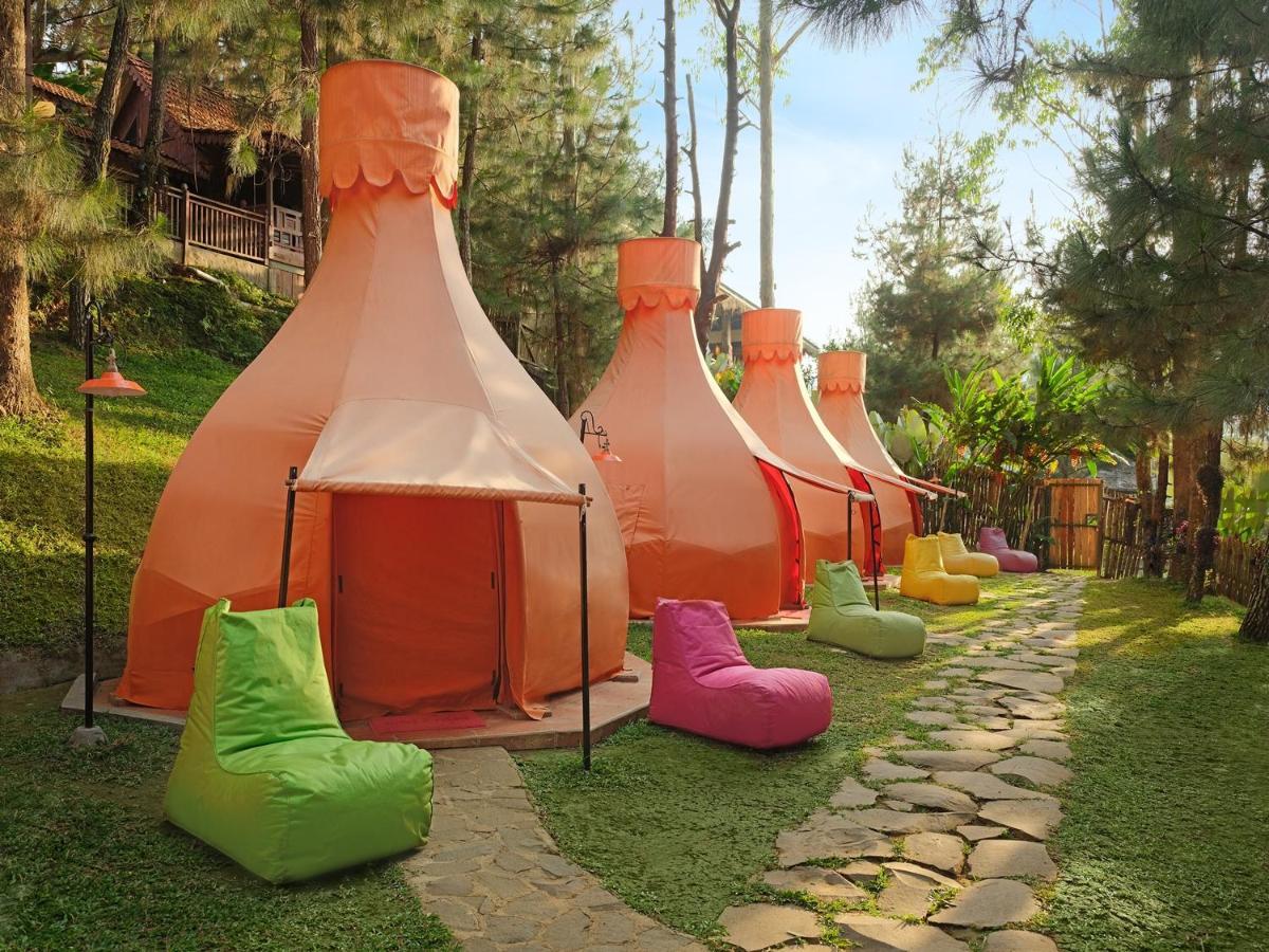 The Lodge Maribaya Cikareumbi Εξωτερικό φωτογραφία