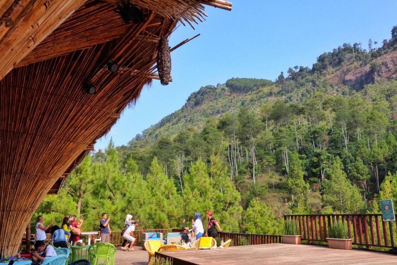 The Lodge Maribaya Cikareumbi Εξωτερικό φωτογραφία