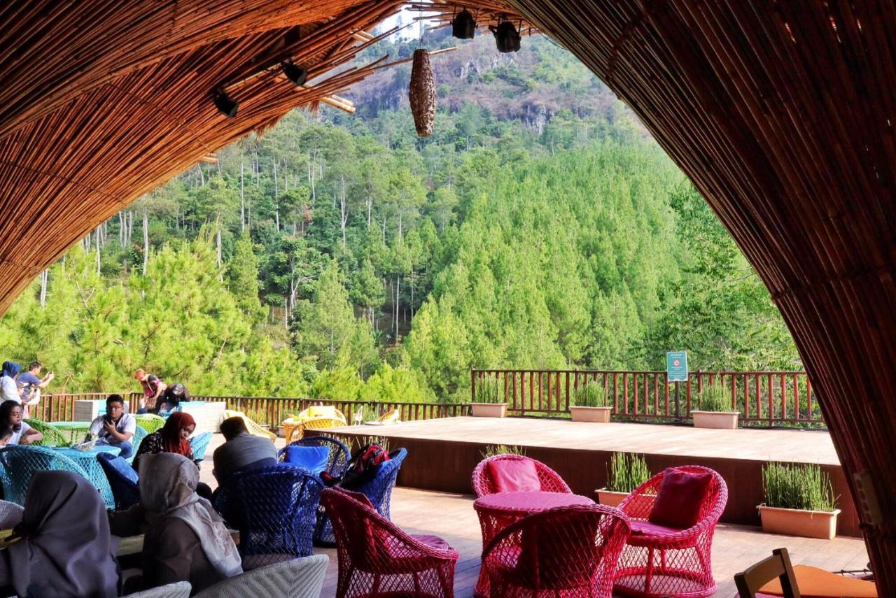 The Lodge Maribaya Cikareumbi Εξωτερικό φωτογραφία