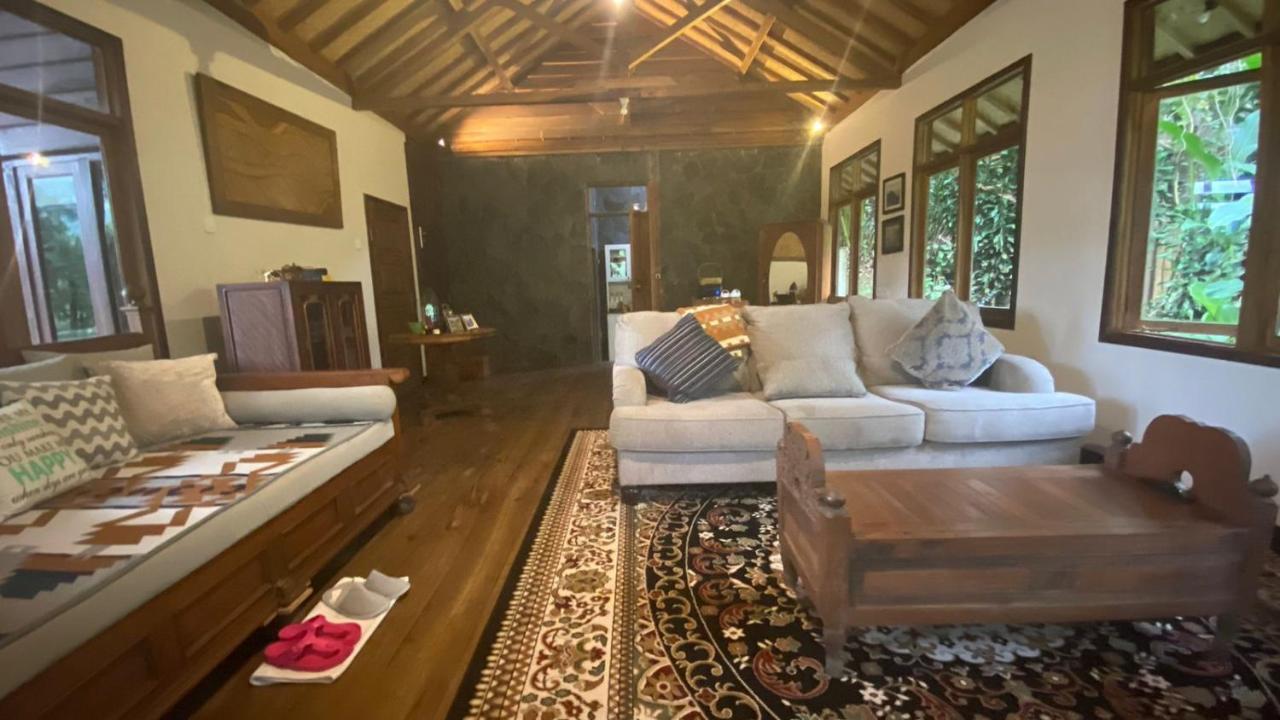 The Lodge Maribaya Cikareumbi Εξωτερικό φωτογραφία