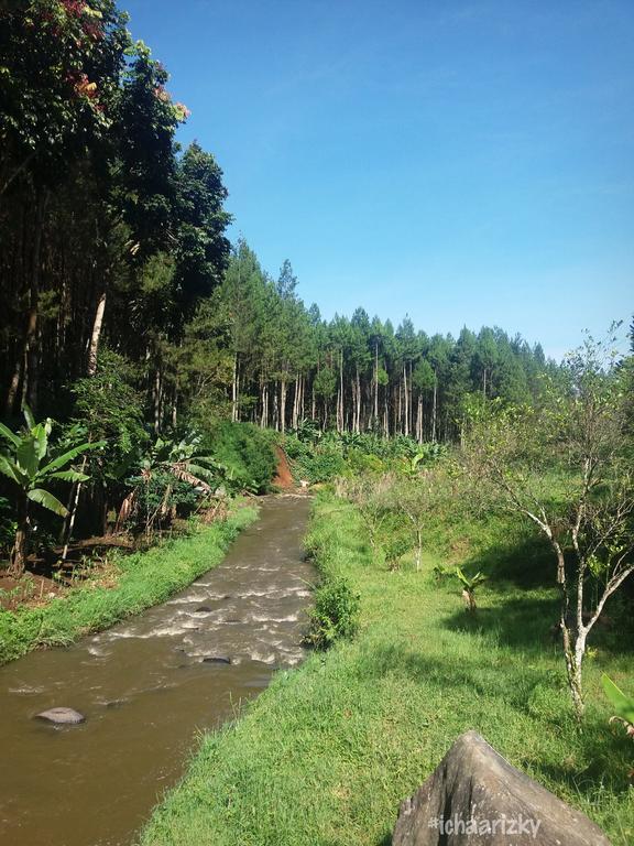The Lodge Maribaya Cikareumbi Εξωτερικό φωτογραφία